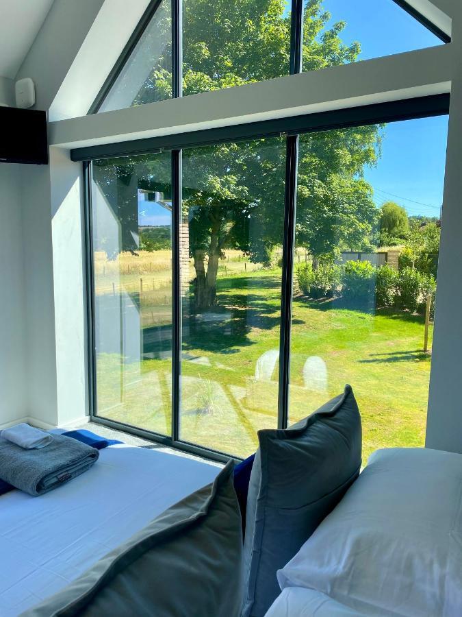 Stunning Modern Home Set In Beautiful Grounds. Бат Экстерьер фото